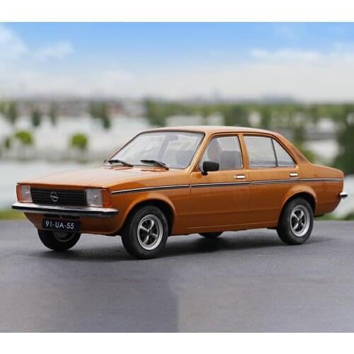 Diecast 1:18 Opel Kadett C2 Alloy Simulation Car Metal Model Adult Collection Souvenir Ornaments Display Vehicle Toys Gift