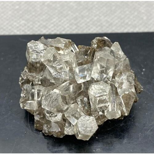 Natural transparent columnar calcite is rare and extinct in China