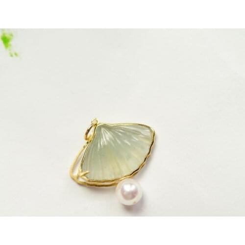 Original new natural high ice chalcedony scallop pendant fresh and elegant charm ladies silver jewelry