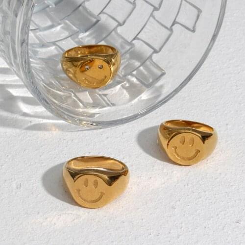 2021 Signet High End Jewelry Sets Woman Stainless Steel Smiling Heart Rings Mens Ring Zircon 18k Golden Ring for Girls Smile