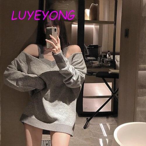 Korean Fashion Jumpers Women Deep V Neck Off Shoulder Split Loose Knit Sweaters Sexy Lady Vingtage Pullover Gary Sweaters Autumn