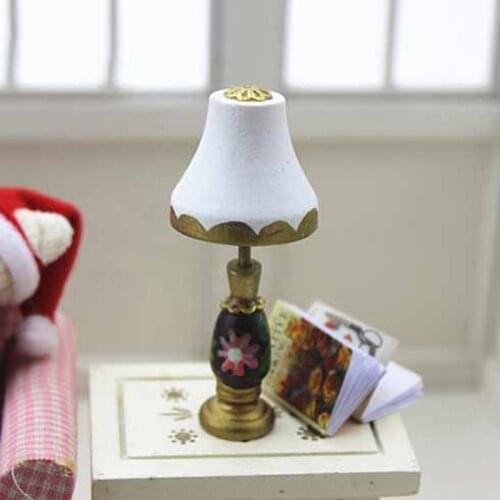 Dolls Simulated Office Lamp for Girls Playing House Toy Mini Plastic Dollhouse Furniture Sets for girl