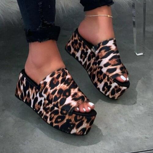 SUNNYS Women Leopard Cloth Slippers Summer Outdoor Flip Flops Beach Shoes Female Non Slip Platform Women Slippers Plus Size 43