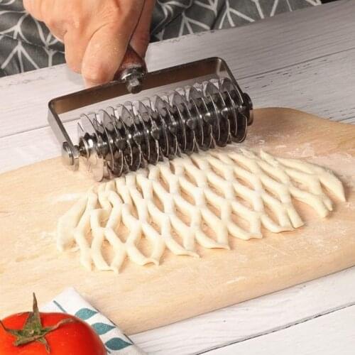 Pastry Roller Slicer Stainless Steel Dough Roller Cookie Pie Puncher Baking Decoration Kitchen Bakery Tool