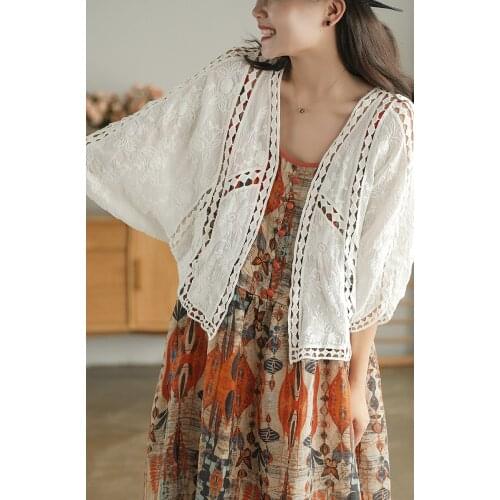 Summer Shirts Women Sweet Style Loose Hallow Out Jacquard Three Quarter Batwing Sleeve V-Neck Collar Female Wild Tops Fashion