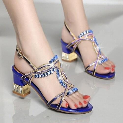 Fashion Flip Flops Girls Casual Sandals Sexy Crystal Rhinestone Design Women Sandal Hot Ladies Genuine Leather Shoes