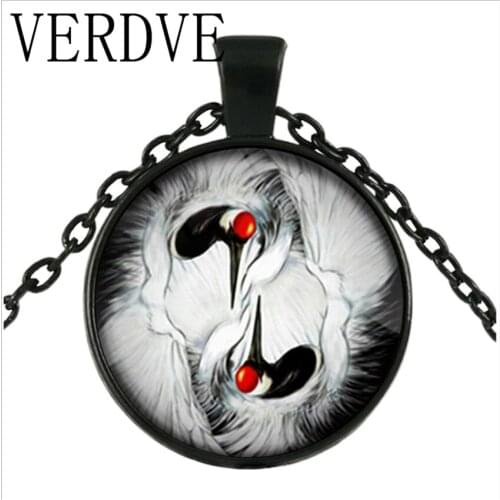 VERDVE New Pendant Necklace Time Gems Tai Chi Pattern Black and White Crane Pendant Necklace