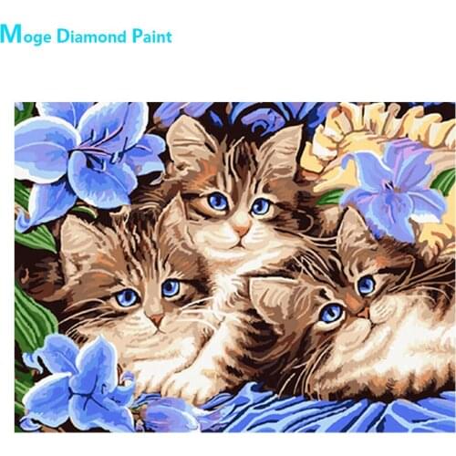 Blue Flowers and Three Kittens Diamond Painting Round Full Drill Nouveaute DIY Mosaic Embroidery Cross Stitch Floral Animal Cat