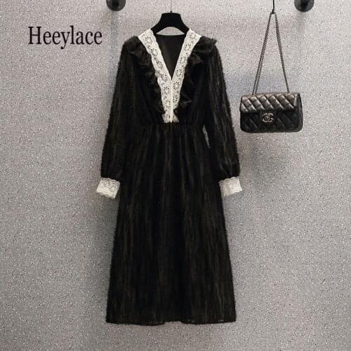 Plus Size Dresses Autumn Winter Lace Patchwork Long Sleeve Velvet Vestidos French Vintage High Waist A-line Dresses 4XL Robe