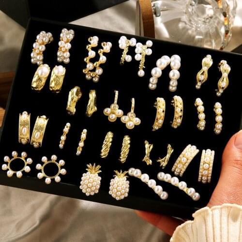 EN Gold Color Stud Earrings For Women Girls 2021 Pearl Crystal Simple Circle Round C Shape Statement Earrings New Metal Jewelry