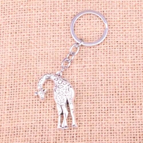 Hot Sale giraffe Keychain for Lovers Alloy Fashion Trinket Ring For Car Key Chain The New Year gift