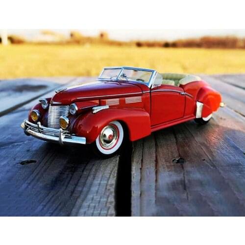 Diecast 1:32 Sedan 62 Classic Car 1940 Antique Vehicle Alloy Model Collection Decoration Souvenir Ornaments Toy Gifts