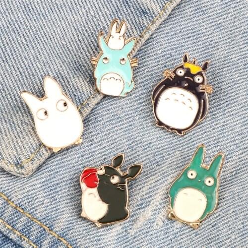 Cartoon Japanese Anime Brooch Cute Comic Totoro Pin Lapel Denim Jacket Metal Button Enamel Pins Badge Fashion Jewelry Girls Kids