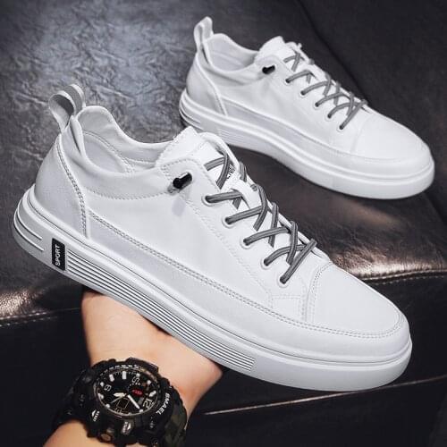 Mens Fashion Sneakers Lace Up Casual Shoes Split Leather Comfortable Loafers Moccasins Breathable Driving Shoes Flats Shoes