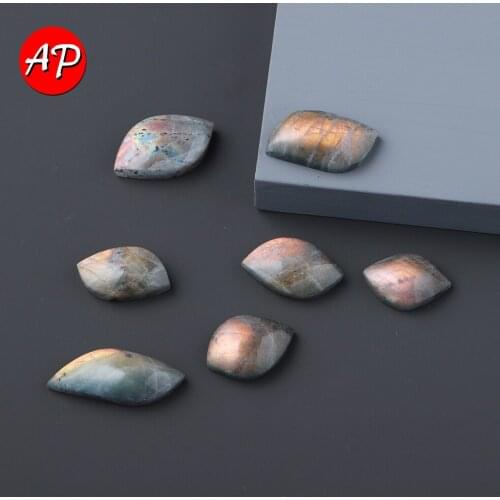 1pc Natural Gold Luminescent Gem Leaf Shape Golden Halo Labrodite Polished Crystal Energy Health Stone DIY Pendant