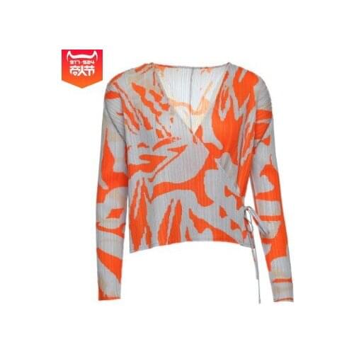 HOT SELLING Miyake fold double v-neck long sleeve Fold fashionable the print lacing coat IN STOCK