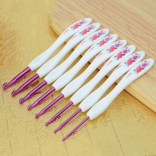 8PCS Aluminum Crochet Hooks Vintage Eastern Style Knitting NeedlesChinese Style Retro Floral Print Plastic Handle Knitting Needl
