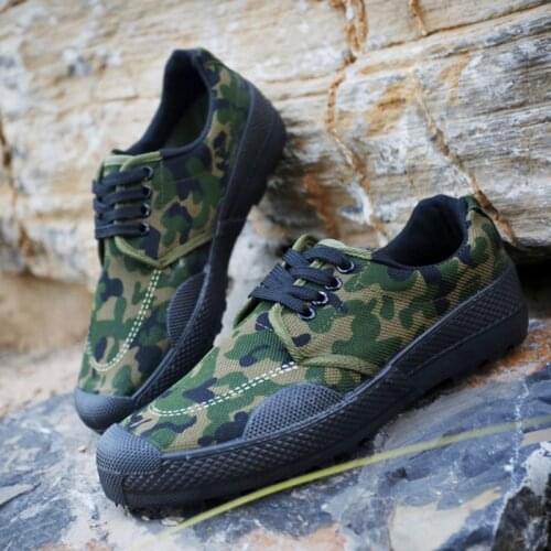 Mens Outdoor Tactical Sports Shoes Military Training Camouflage Mens Shoes Site Laborers Slip Wear Canvas Shoes 35-45 Yards