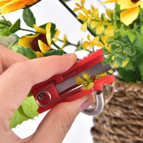 1pc Multifunction Thumb Knife Garden Pruner Fruit Picking Device Safe Fruit Blade Tool Cutting Blade Rings Finger Protector