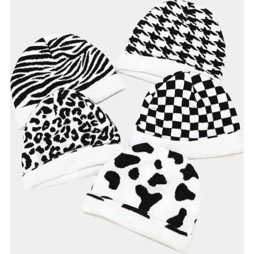 Cotton Black and White Print Thicken Knitted Hat Winter Warm Hat Skullies Cap Beanie Hat for Girl and Women 131