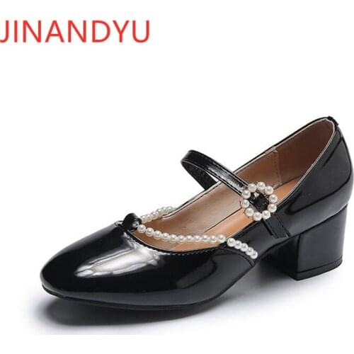 Patent Leather Shoes Women Kitten Heels Pearl Decoration Cute Girls Shoes for Wedding Dress Strap on Block Heels Woman Pumps