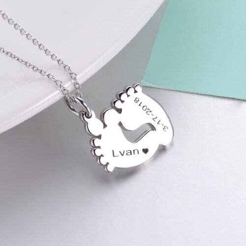 HUHUI Personalized Engraved Name Footprint Pendant Customized Date Letter Stainless Steel Necklaces For Women MOM Birthday Gift