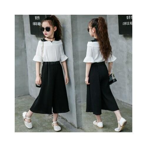 New 4-9-year-old girl baby suit summer Korean version of the childrens chiffon leaking shoulder shirt wide leg pants suit