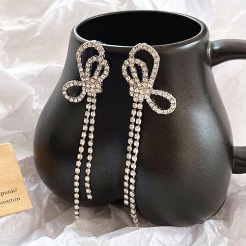 2021 New Bow Earrings Women Ins Wind Korean Crystal Bowknot Long Exaggerated Tassel Dangle Earings Female Design Ear Jewelry