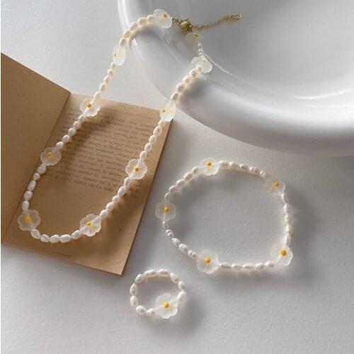 1 Set Transparent Petal Beads Acrylic Beads with Natural Pearl For Handmade Decoration Jewelry Set Bracelet/necklace/Ring