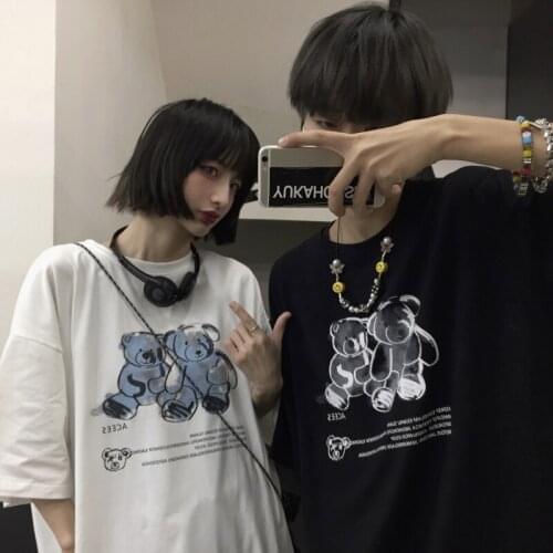 Hip-Hop Cartoon Bear Short Sleeve T-Shirt Couple Clothes Harajuku Kpop Oversize Tee Korean Fashion Emo Grunge Womans Top Y2k