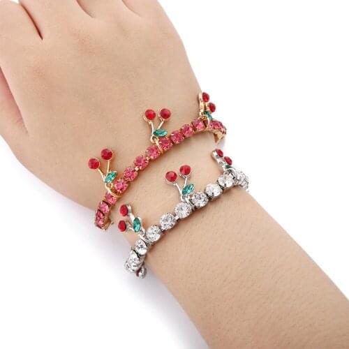 FNQUFUJ Chain Bracelets