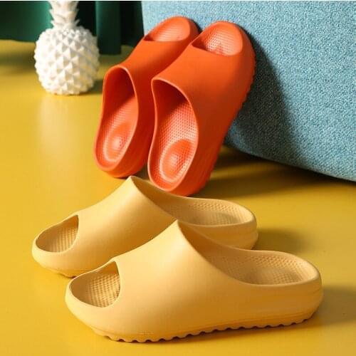 Summer Slippers Indoor Home Slides Women Men Non-slip Beach Slides Bathroom Shoes Sandals Shower Foot Massage Slippers