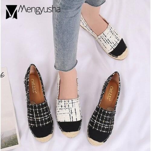 Mixed cloth espadrilles women round toe straw fisherman flats female patchwork weaved sneakers slip on lazy shoes woman size 43