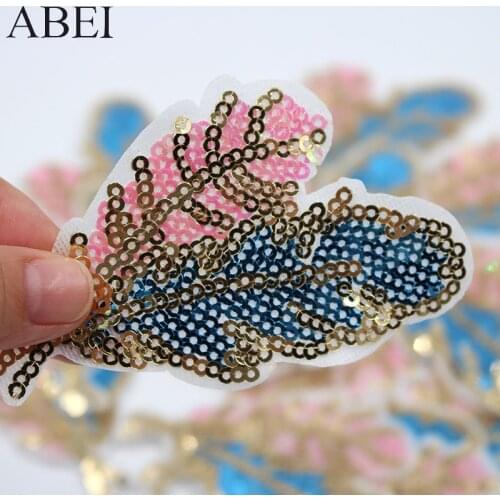 10pcs/lot Iron On Sequined Patches Embroidered Feather Stickers DIY Handmade Sewing Crafts Wedding Party Dress Embellishment