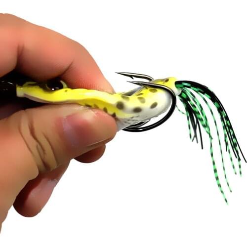 1 PCS 6CM/13G Artificial Soft Cork Bait Japan Fishing Bait Frog Lure High Hooks Topwater Ray Frog Fishing Bait 5-Color Box