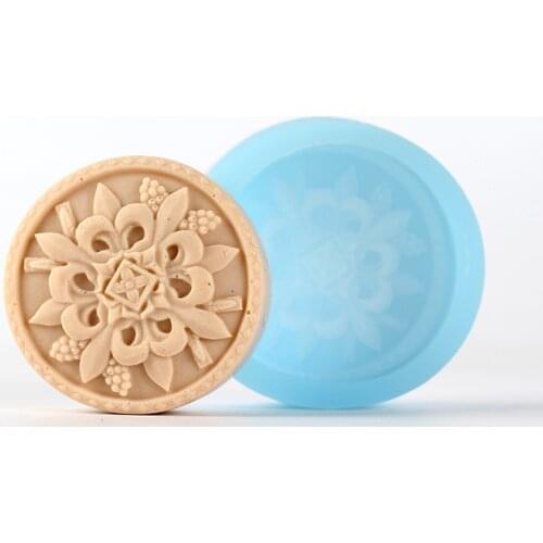 Round Soap Molds DIY Flower Pattern Resin Moulds Home Decorative Tool