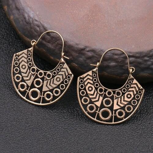 Tocona Antique Silver Color Boho Hollow Vintage Earrings for Women Tribal Indian Mandala Flower Earrings Fashion Jewelry 13207