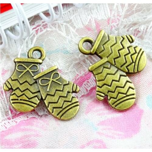 60PCS 17x13MM Antique Bronze Zinc Alloy Gloves Charms Pendants Diy Jewelry Findings Accessories Wholesale