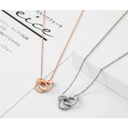 Stainless Steel Handcuff Infinity Interlocking Circle Collar Statement Necklace Lovers Necklace For Valentine Day Gift Fashion