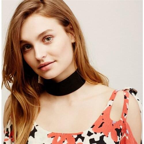 Wholesale Fashion Punk Black Velvet Ribbon Necklace Handmade 5cm Wide Winter Clavicle Chain Maxi Gothic Necklaces Women Jewelry