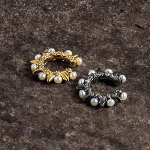 Punk Style 1PC Rock Drak Grey Big Spike Rivet Single Ear Bone Cuff with Pearls Clip Earring Personality Exaggerated Ear Clip