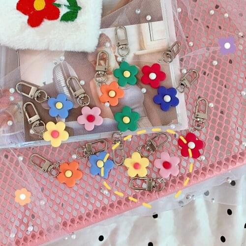 Colorful Cute Resin Flower Key Chain Headphone Cover Keyring Cartoon Charm Bag Pendants Car Key Chains Girls Gift