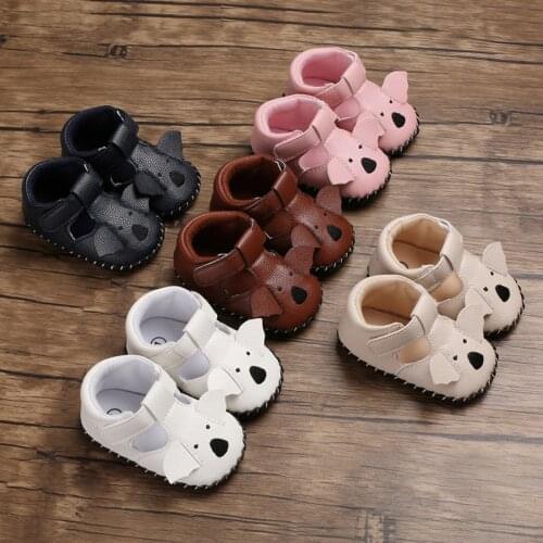 Spring and summer artificial PU comfortable cartoon bear boy and girl toddler newborn anti-skid toddler shoes