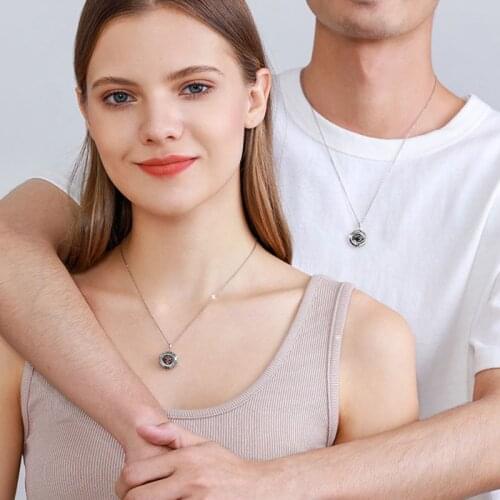 Openable Astronomical Ball Projection Necklace 100 Language I Love You Pendant Necklace for Women Men Lovers Jewelry R7RF