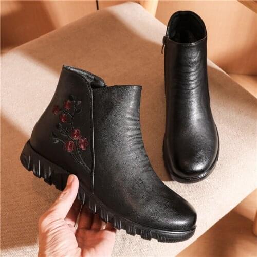 Winter mothers cotton shoes and velvet middle-aged and elderly womens shoes soft-soled non-slip womens leather ankle boots
