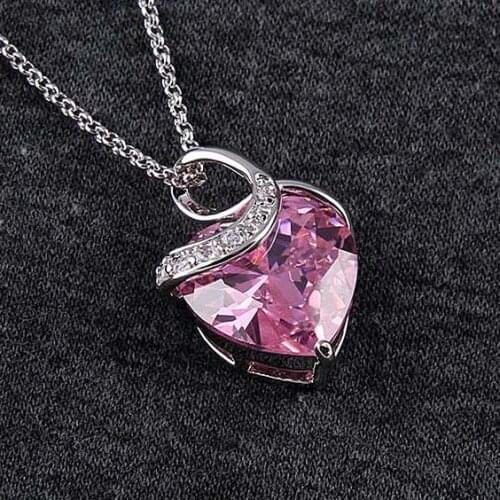 Elegant and generous AAA zircon mosaic Big Love Pendant