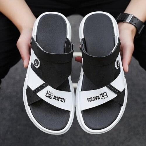 New Fashion Sandals Men Pu Leather Slippers Soft Bottom Beach Sandals Summers Comfortable Breathable Ankle-Wrap Flip Flops