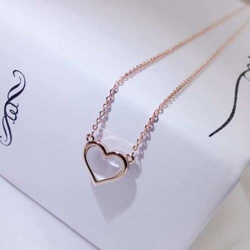 Fashion White/Rose Gold Heart Shape Shell Ladies Necklace Dropshipping 2021 Choker Chain Pendant Necklaces Jewelry YNC104