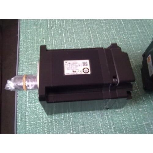 Servo motor SGMJV-01AAA61 , Original new within box , 12 months warranty , fastly shipping