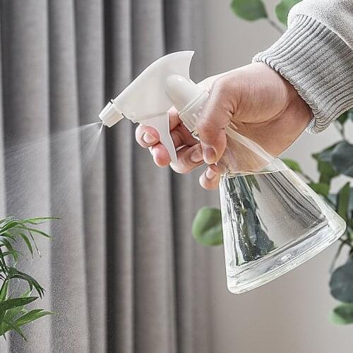 Gardening plants watering flowers watering can spray bottle bottling household alcohol small watering can watering can